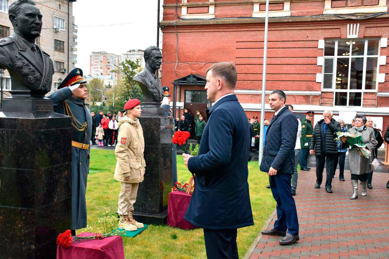 Евгений Наумов поздравил Краснодарское высшее военное училище с годовщиной  вуза - Краснодарские известия