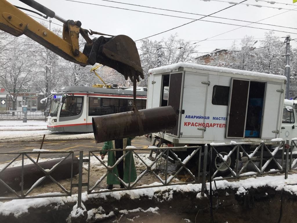 Ремонт теплотрассы на улице Ставропольской завершается | 10.01.2021 |  Краснодар - БезФормата