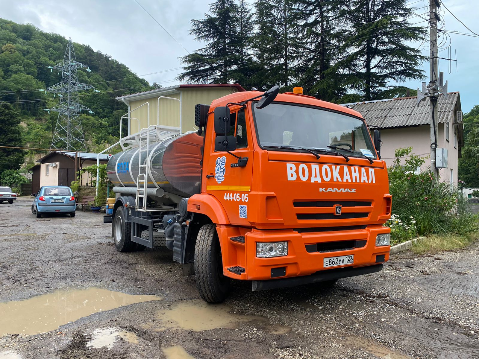 В Сочи организовали подвоз воды в пострадавшие от стихии поселки |  24.06.2022 | Краснодар - БезФормата